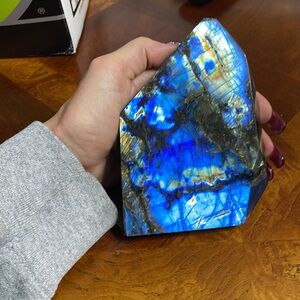 Natural labradorite 1.76 pounds 669kg